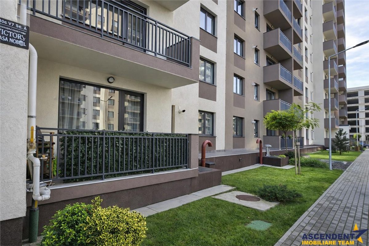 3 camere, etaj1, decomandat, terasa, parcare, Casa Nobel, aria Coresi, Tractorul, Brasov - 