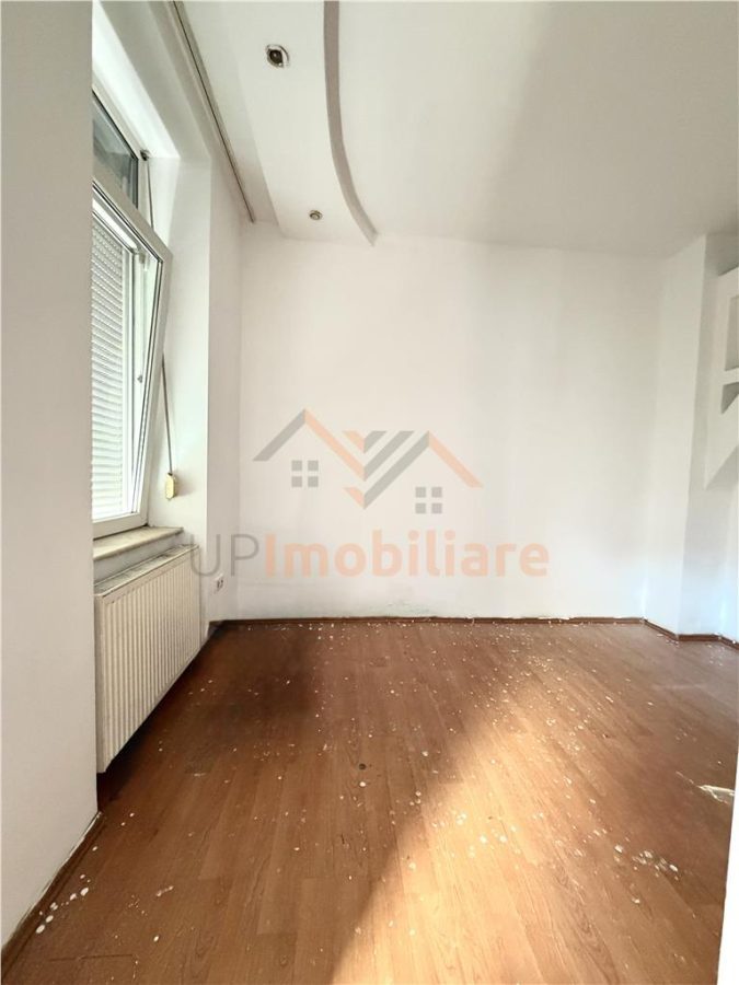APARTAMENT CU 2 CAMERE | DE VANZARE | ULTRACENTRAL | ORADEA - foto 2