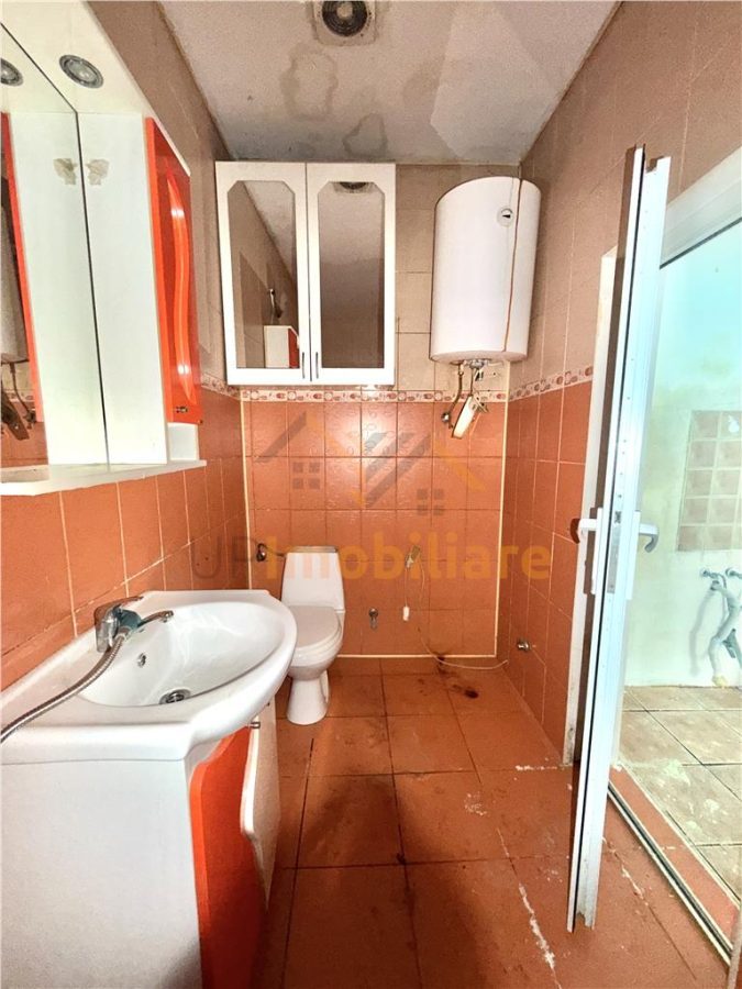 APARTAMENT CU 2 CAMERE | DE VANZARE | ULTRACENTRAL | ORADEA - foto 4