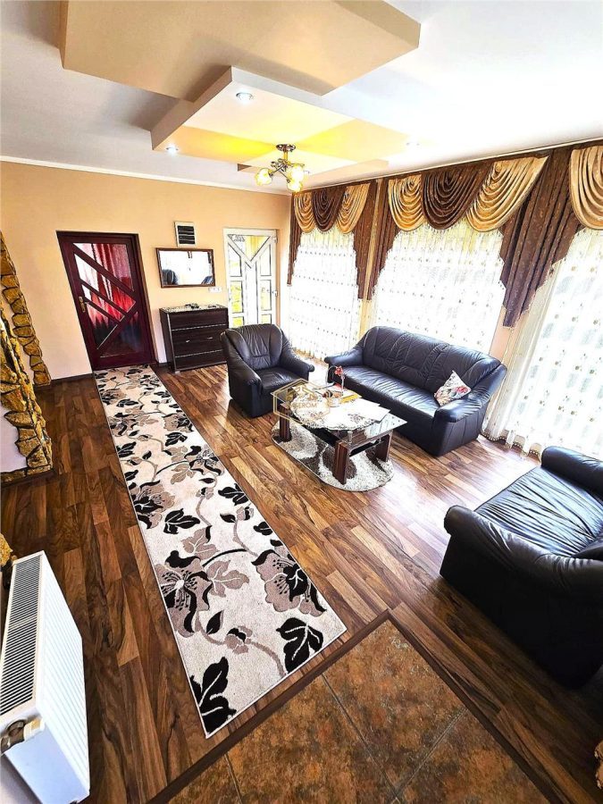 Casa complet mobilata si utilata | Teren 2500 mp | Liniste, natura autentic romanesc - foto 2