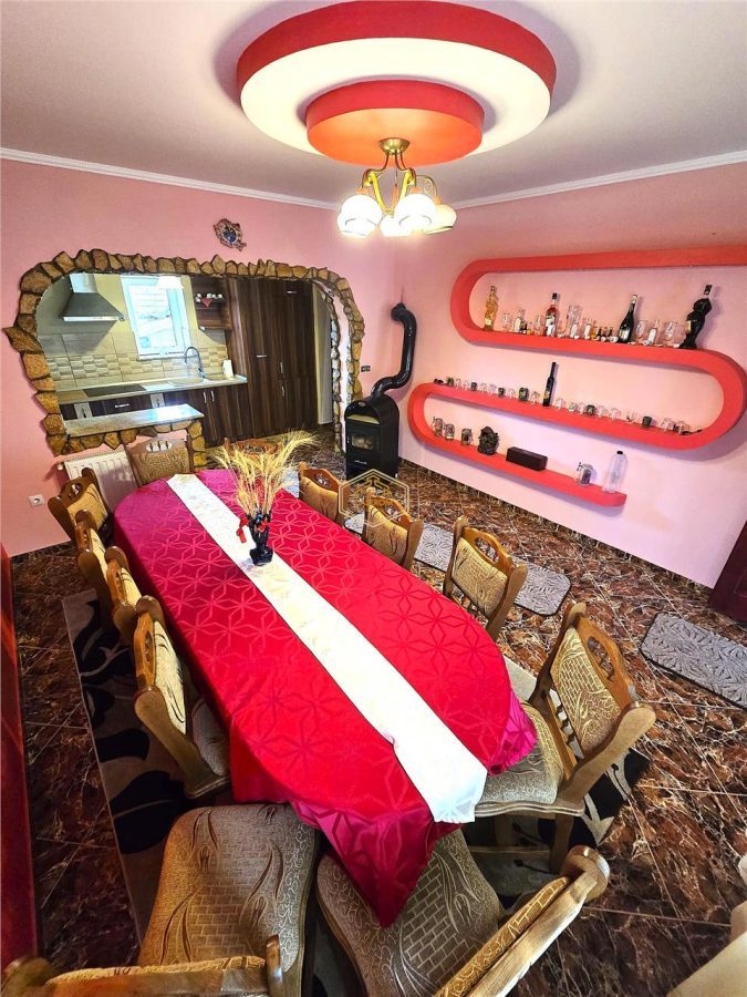 Casa complet mobilata si utilata | Teren 2500 mp | Liniste, natura autentic romanesc - foto 17