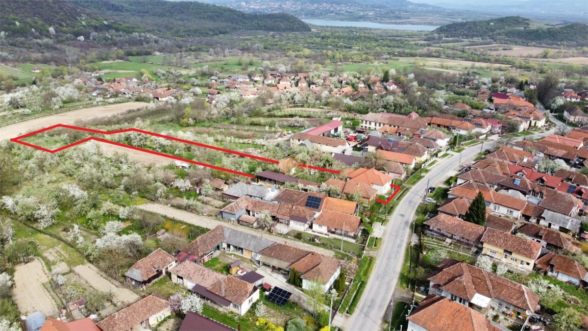 Casa complet mobilata si utilata | Teren 2500 mp | Liniste, natura autentic romanesc - foto 24