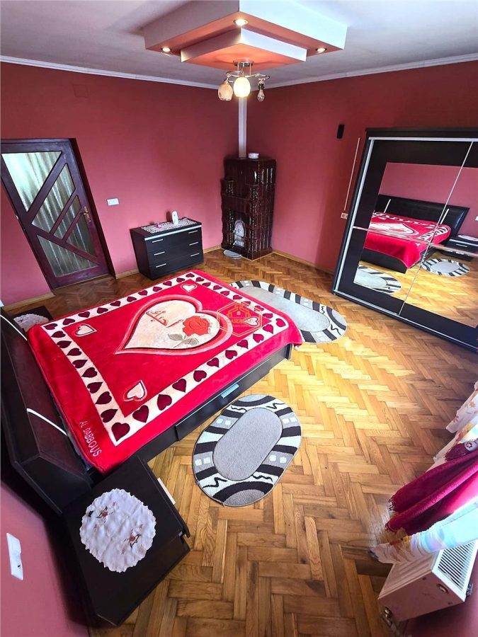 Casa complet mobilata si utilata | Teren 2500 mp | Liniste, natura autentic romanesc - foto 8