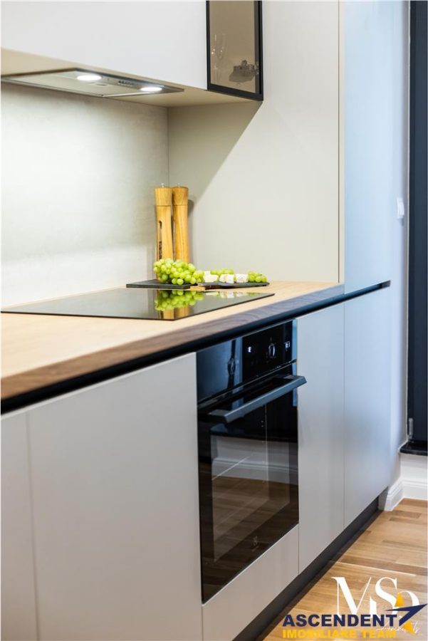 Cosmopolit Central, Studio  LUX in fin aliniament, parcare subteran - foto 3