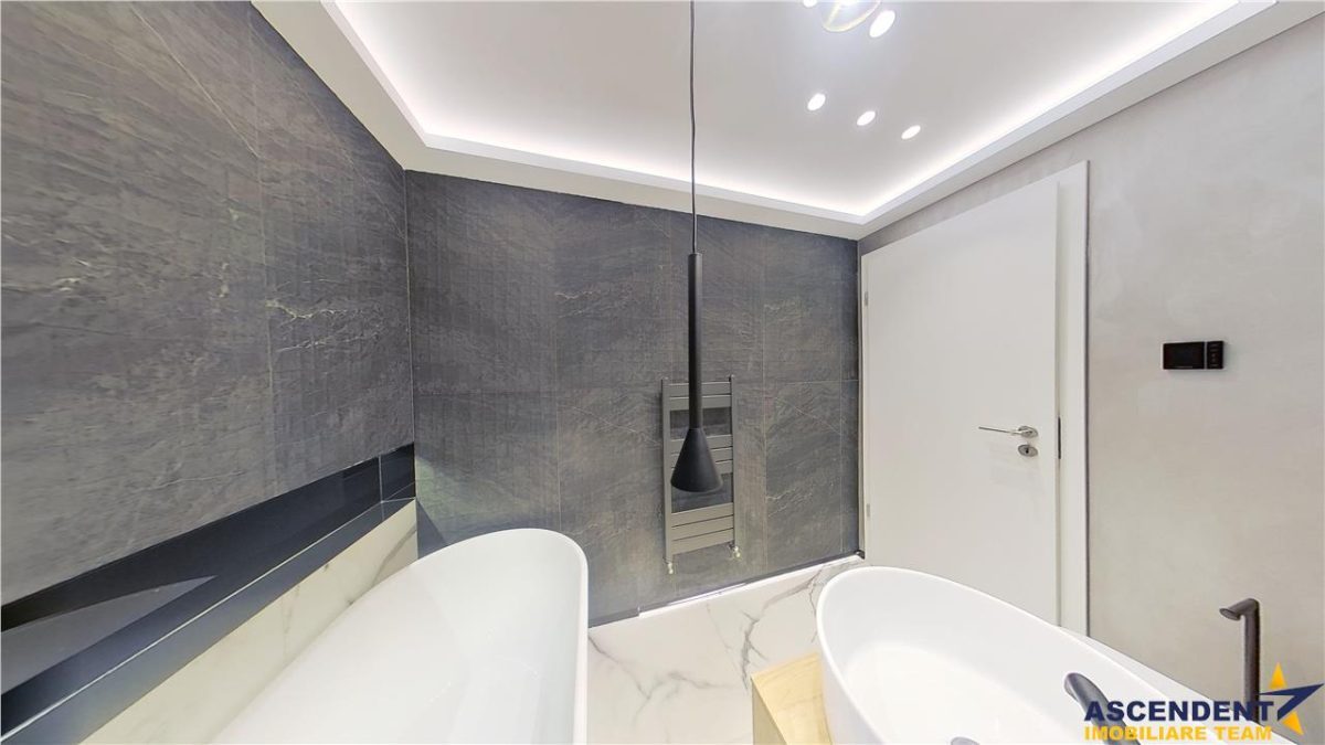 Cosmopolit Central, Studio  LUX in fin aliniament, parcare subteran - foto 25