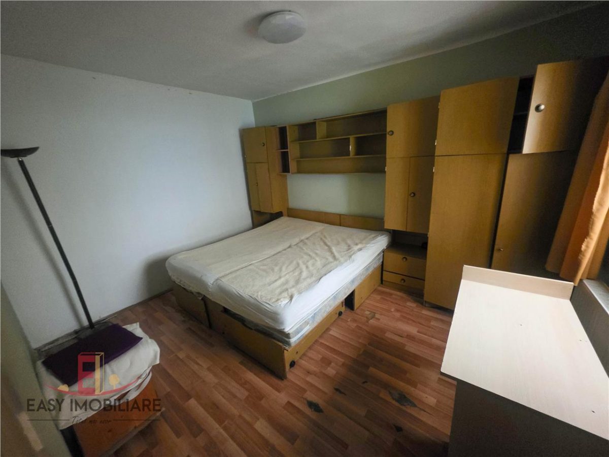 Apartament 4 camere, Strada Rodnei, zona 0, Spatiu Comercial, Targu Mures - 