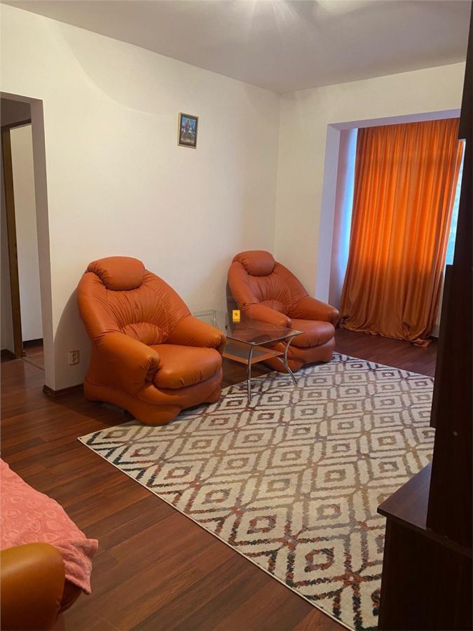 Apartament 3 camere zona Mihai Bravu - 