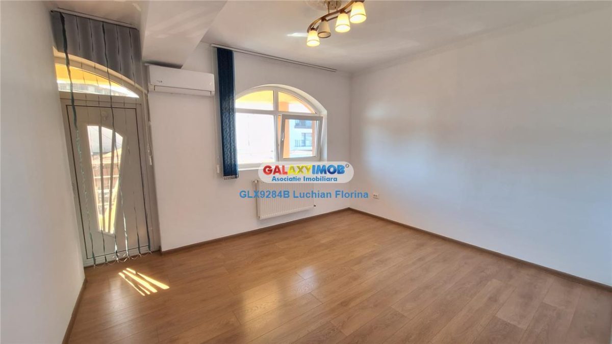 Apartament 3 camere 80 mp | Parcare - Curte  | M. Aparatorii Patriei | - 
