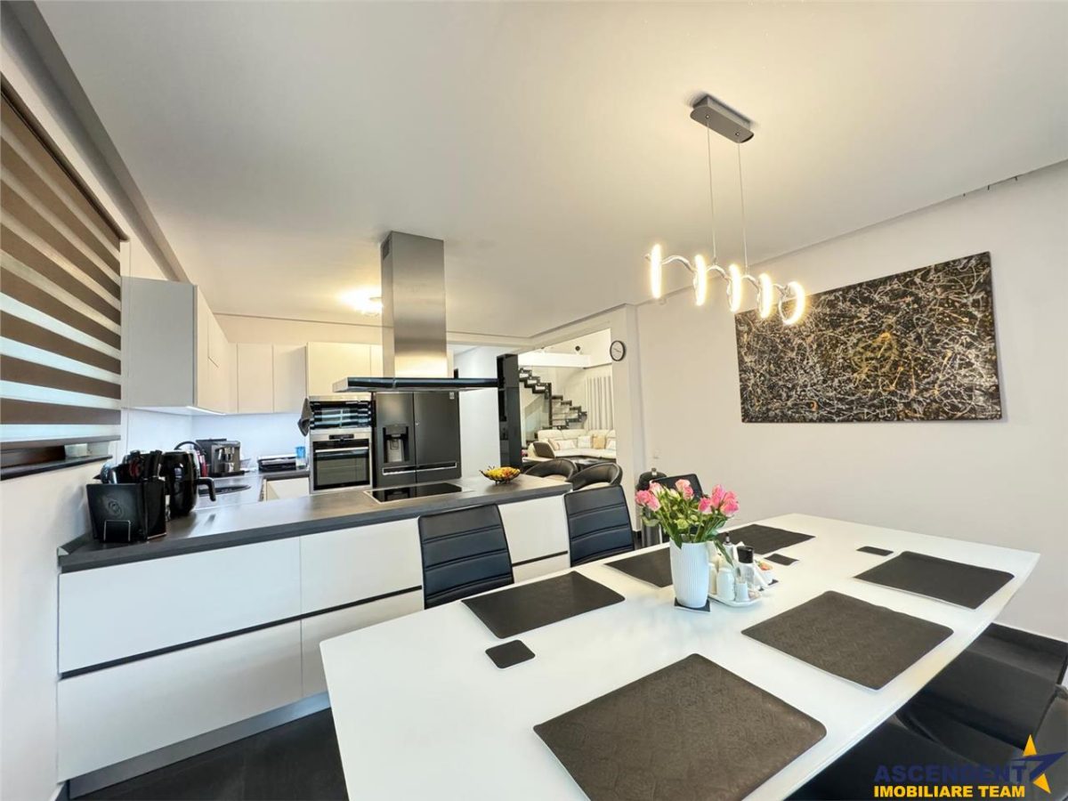 LIVE&Film! Resedinta de elita design aparte, amplasament apreciabil,Livezeni, Mures - foto 17