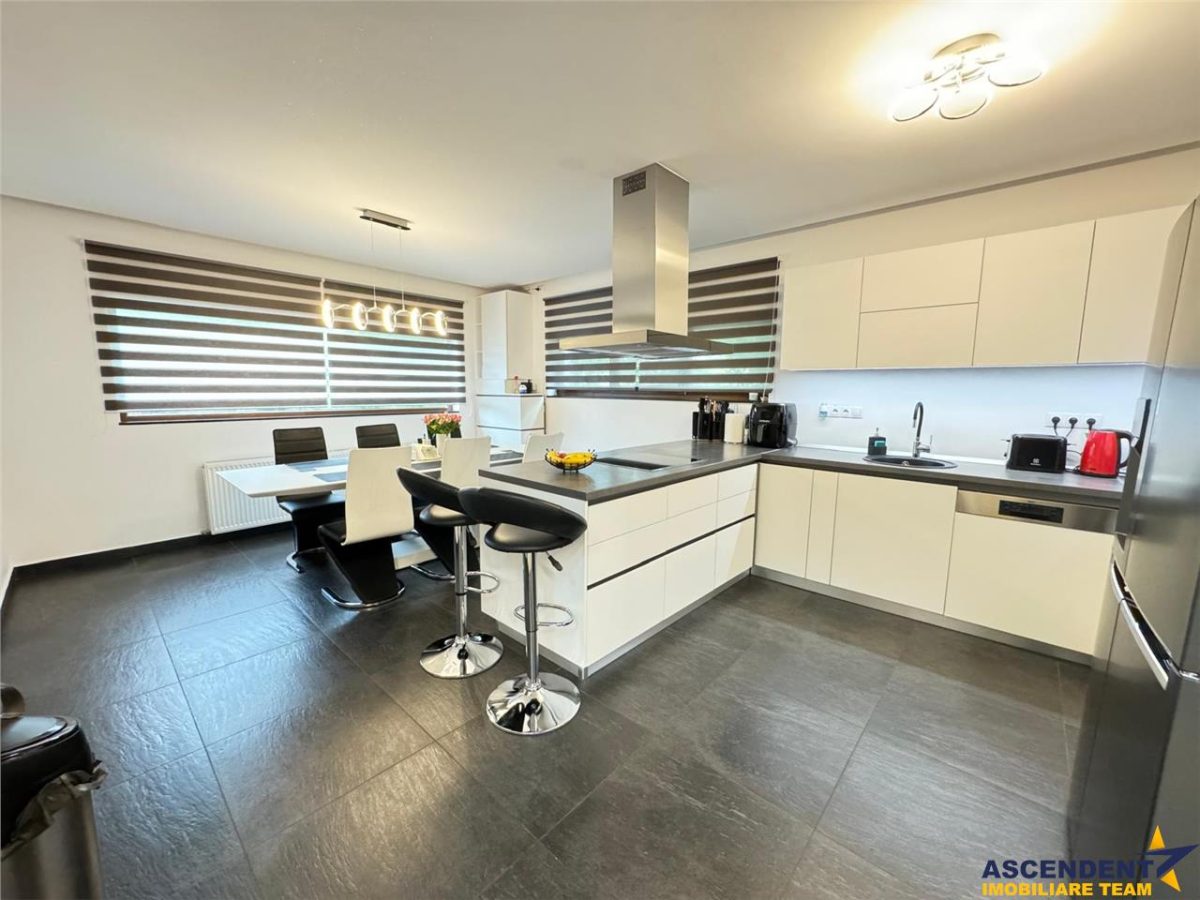 LIVE&Film! Resedinta de elita design aparte, amplasament apreciabil,Livezeni, Mures - foto 23