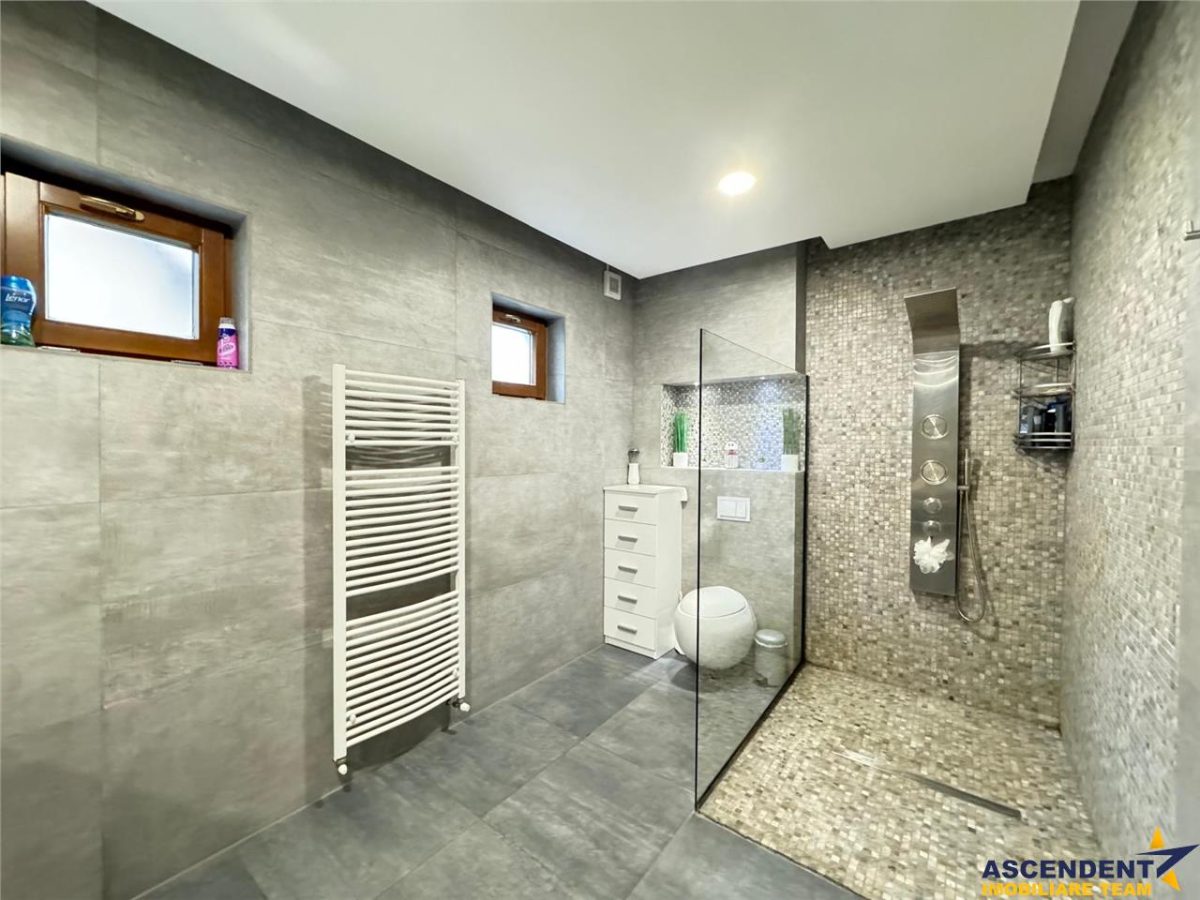 LIVE&Film! Resedinta de elita design aparte, amplasament apreciabil,Livezeni, Mures - foto 24