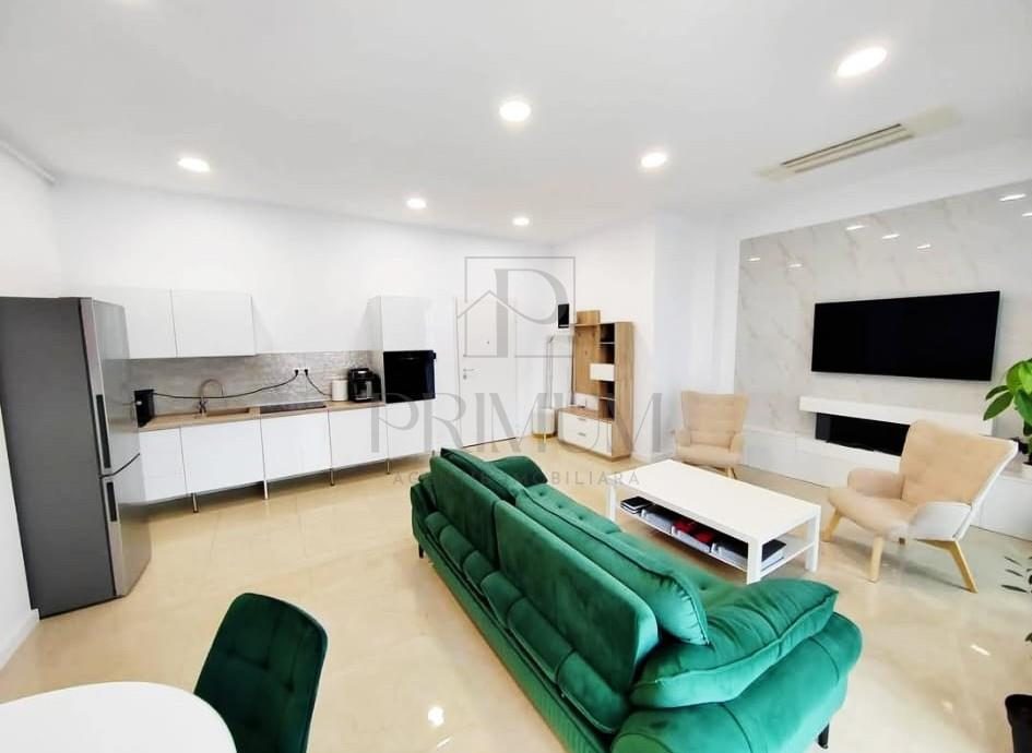 TORONTAL - PENTHOUSE - LIFT - 4 CAMERE - 2 BAI - 2 BALCOANE - INCALZIRE PARDOSEALA - PARCARE SUBTERANA - foto 2