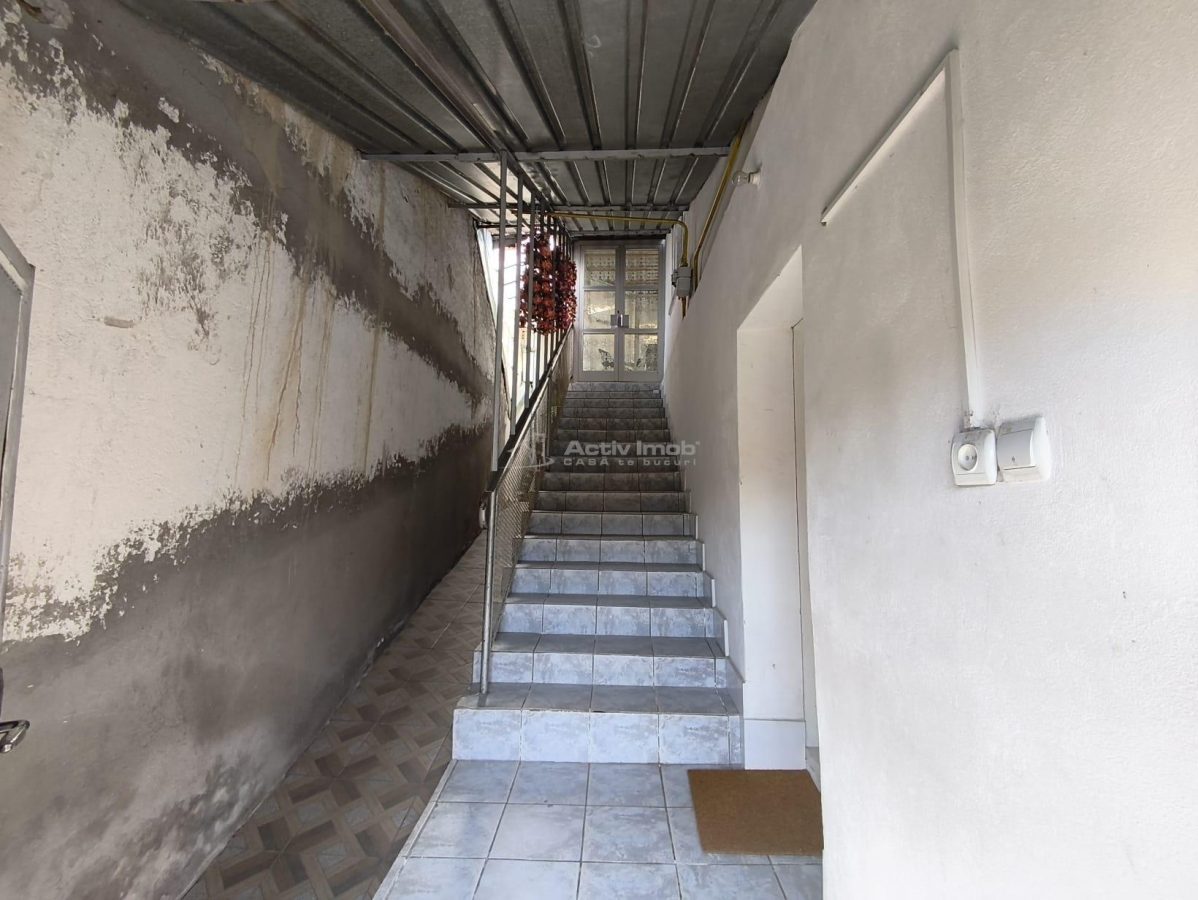 Resita Casa 2 Garaje Zona Lendt - foto 3