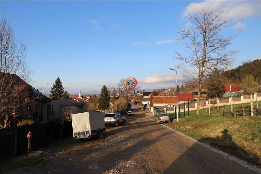 teren insorit cu panorama deosebita - foto 11