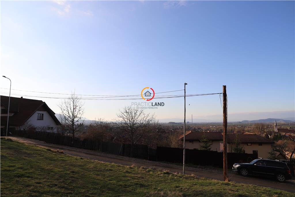 teren insorit cu panorama deosebita - foto 5