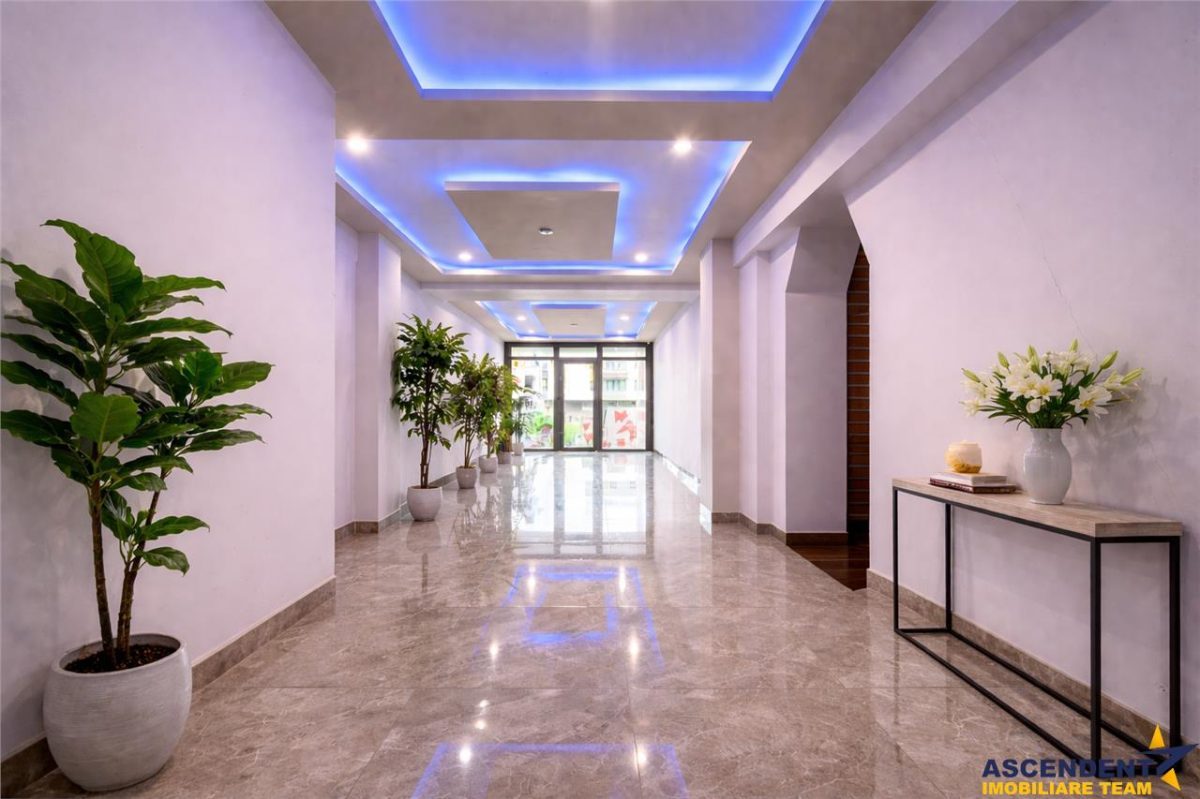 80mp,decomandat,mobilat,accesorizat,cu orizont catre munti,parcare,Isaran,Coresi, Tractorul, Brasov - foto 11