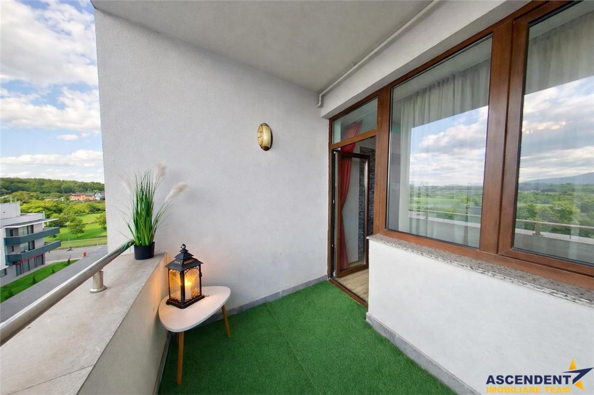 80mp,decomandat,mobilat,accesorizat,cu orizont catre munti,parcare,Isaran,Coresi, Tractorul, Brasov - foto 3