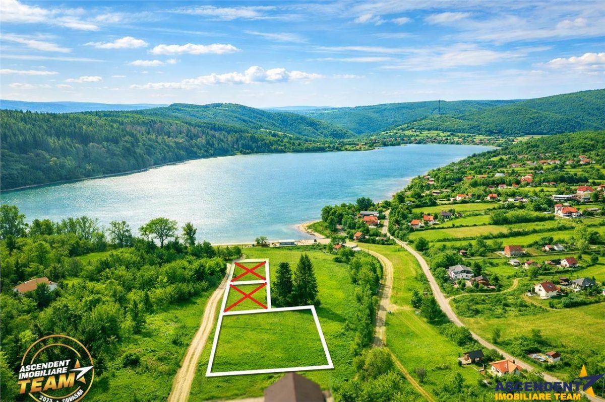 FILM!Teren intravilan,remarcabil areal,lacul Padureni,Moacsa, Covasna - foto 2