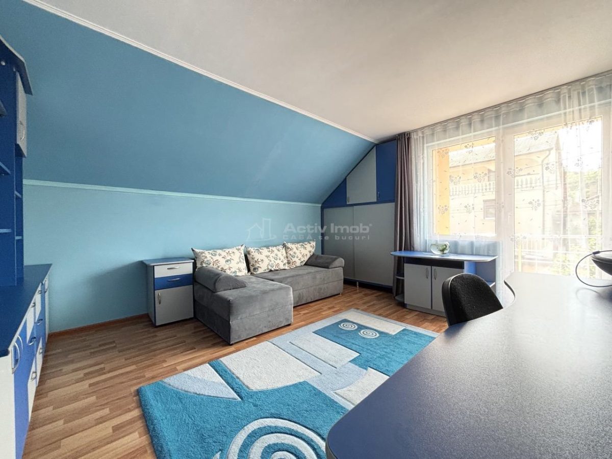 Casa - Vila - str. Piatra Craiului - foto 5