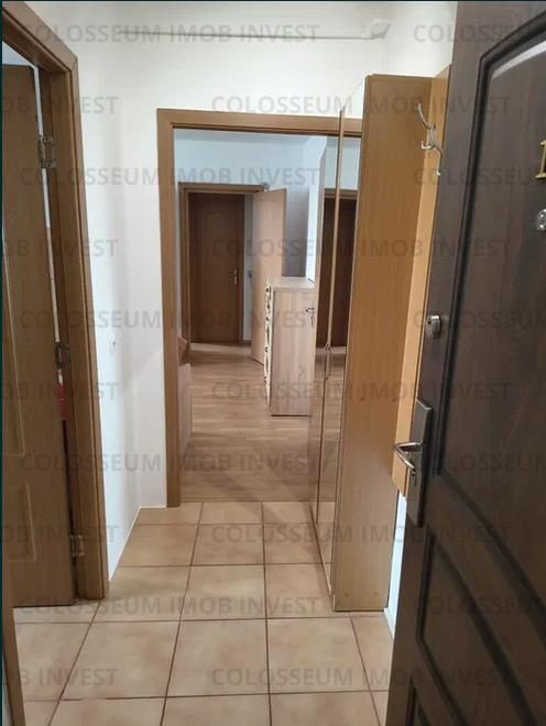 Apartament 2 camere, semidecomandat - zona Tractorul - foto 7