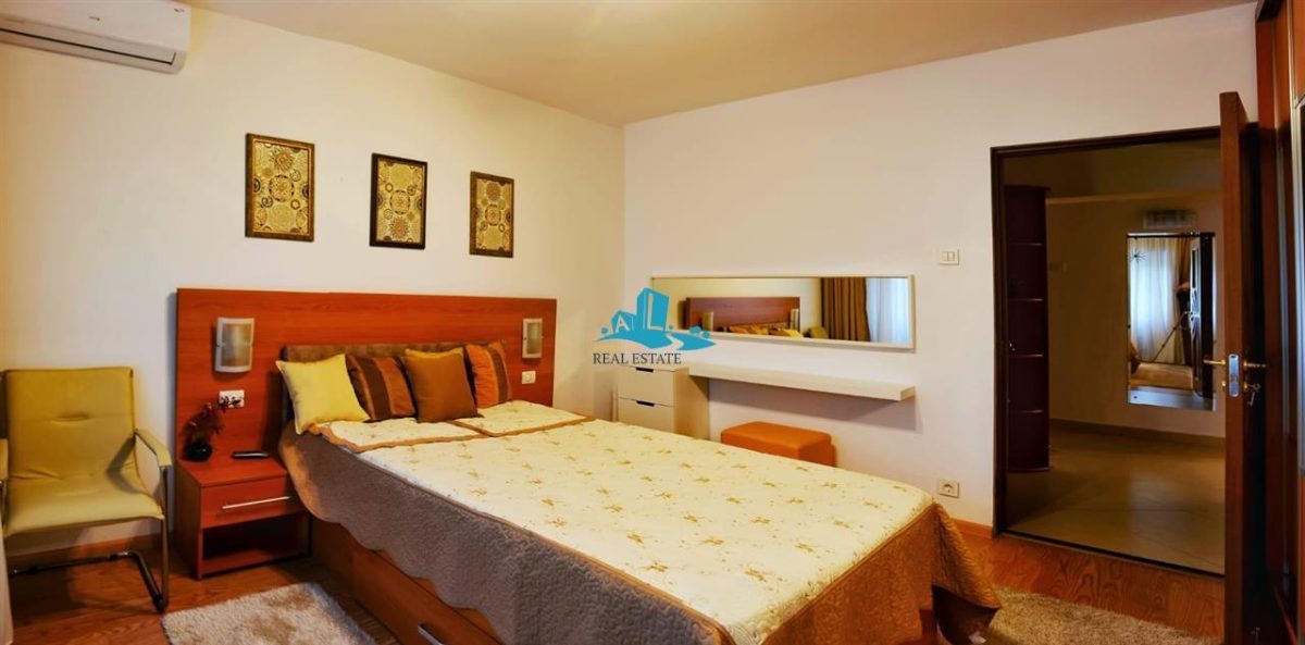 Inchiriere apartament 3 camere Lux Unirii-Fantani - foto 2