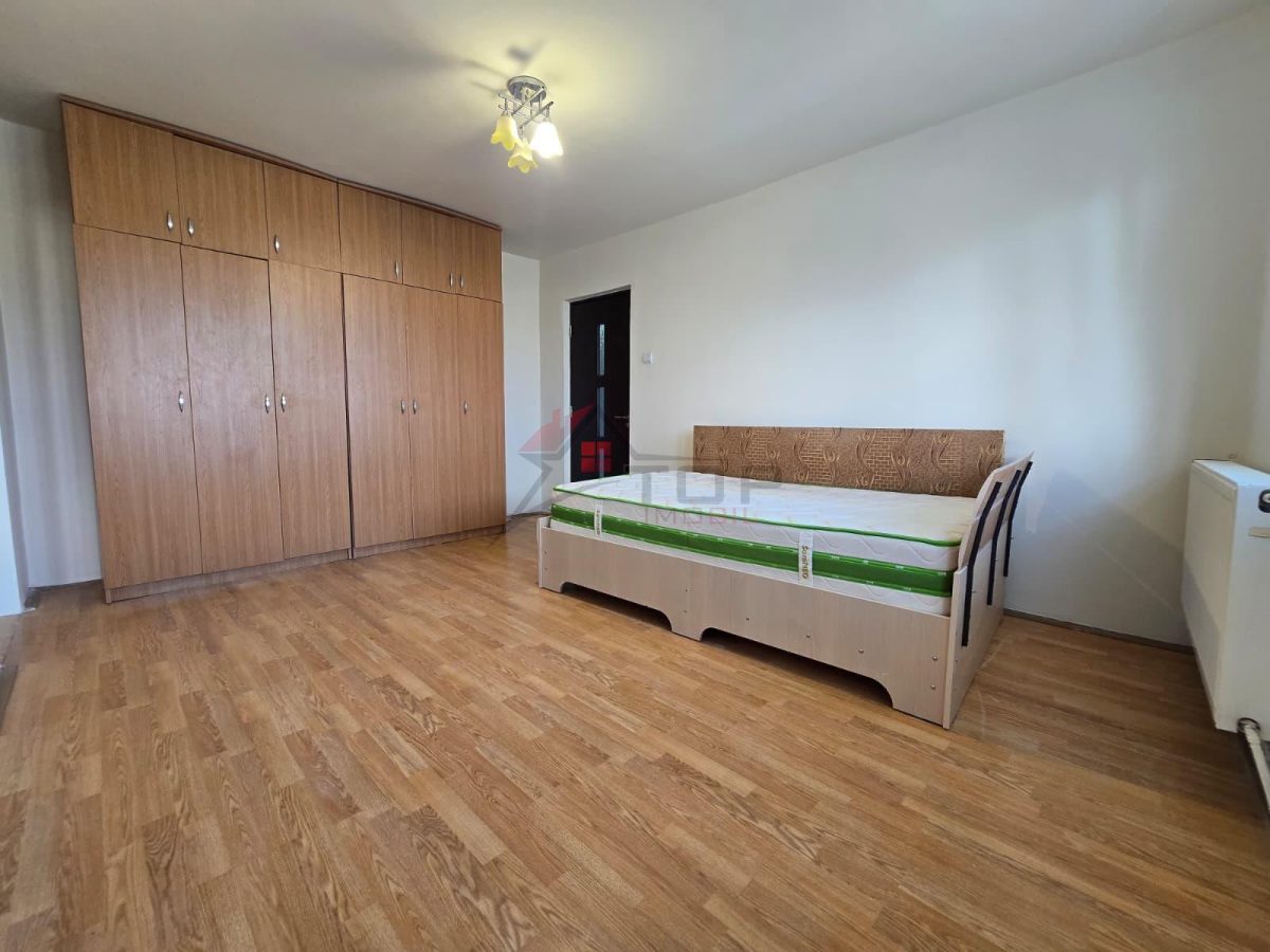 Etaj 2 - Mircea cel Batran, 2 camere, liber - foto 2