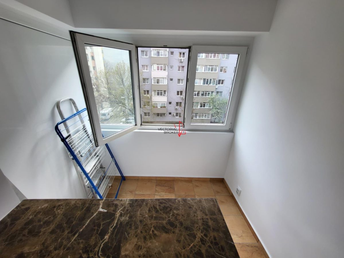 METROU / GARSONIERA RENOVATA / BLOC 1978 - foto 3