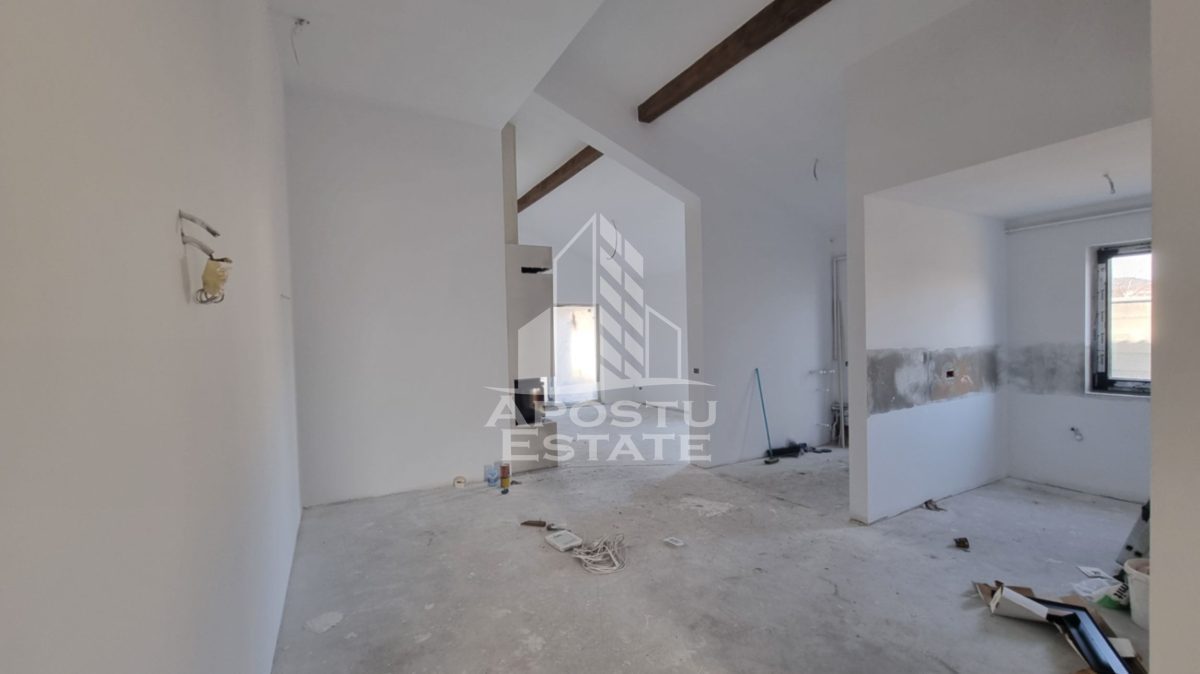 Duplex de vanzare P+M cu 5 camere, in Ghiroda - 