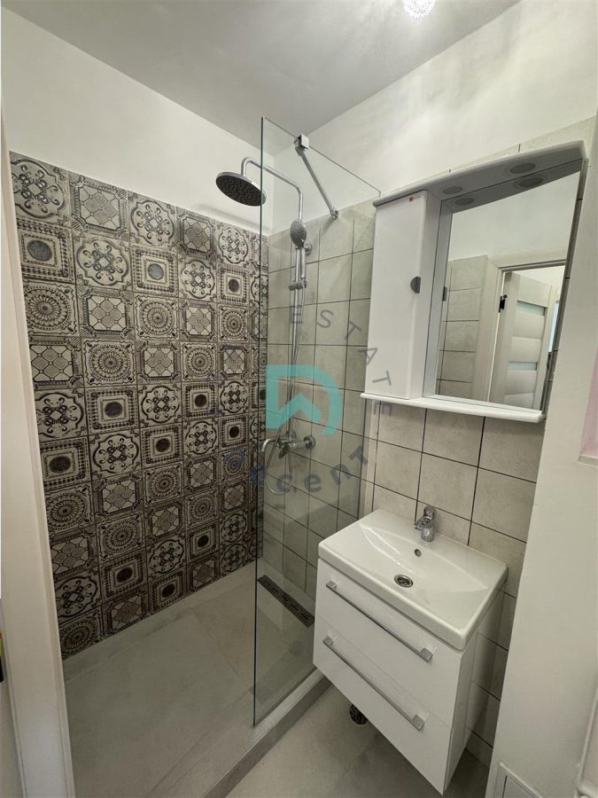 Garsoniera Astra, bloc de apartamente, Brasov - foto 11