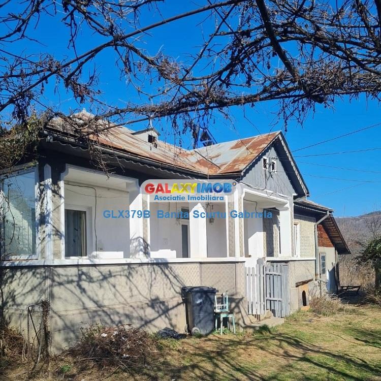 Vanzare casa cu teren de 1200 mp in zona Izvoarele, jud  Prahova - 