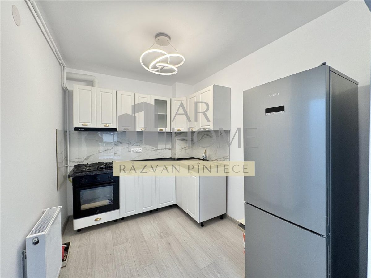 Inchiriere apartament 2 camere, partial mobilat utilat, White Tower Sud, Ploiesti. - foto 3