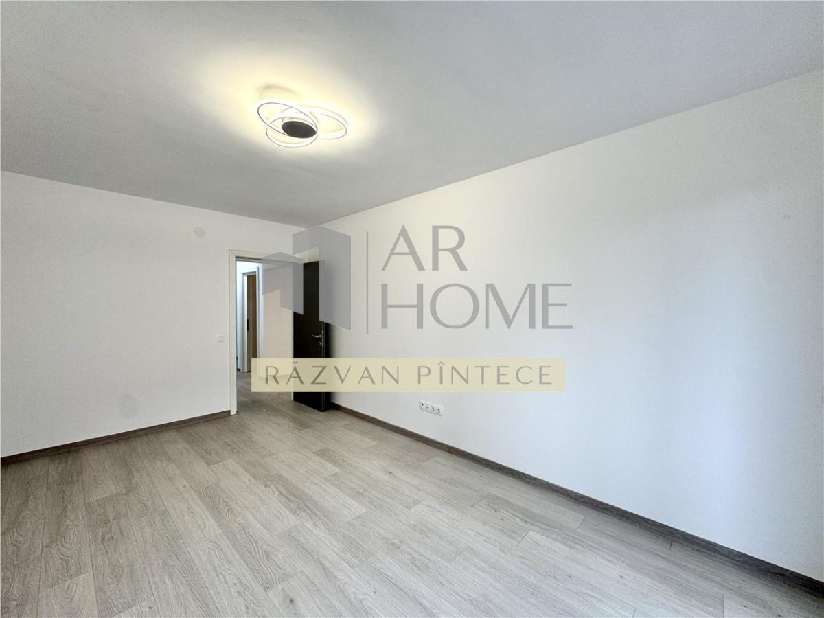 Inchiriere apartament 2 camere, partial mobilat utilat, White Tower Sud, Ploiesti. - foto 7