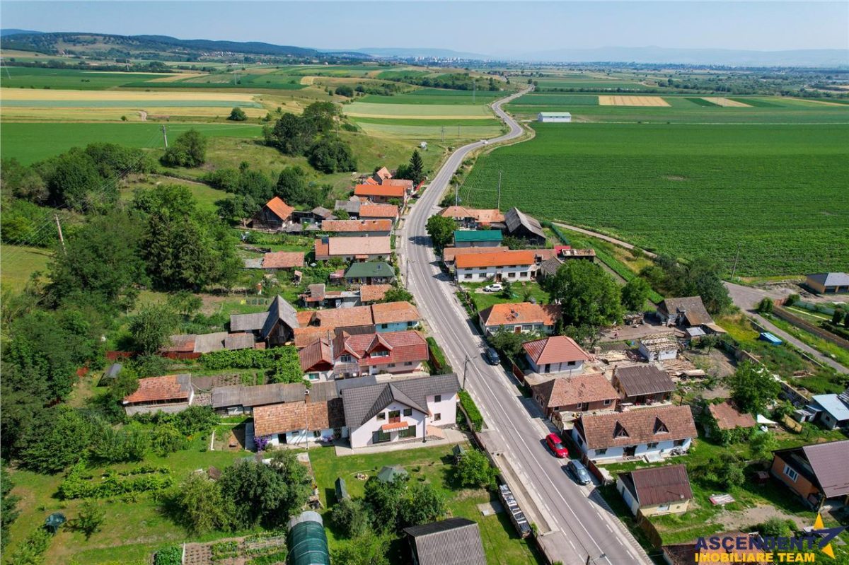 Casa primitoare in decor valoros, rodnic teren de 850mp, Ilieni, Covasna: FILM! - foto 5