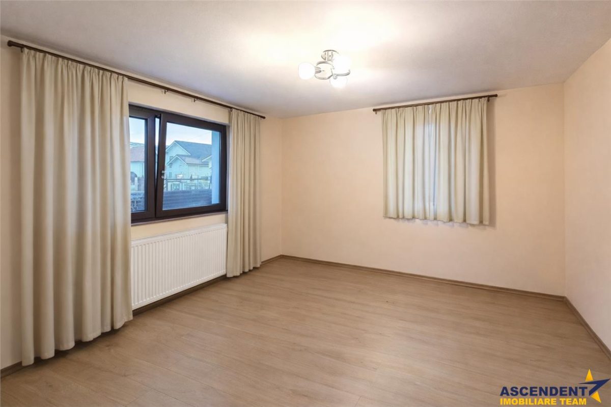 Vila individuala,5 camere,5  bai,170mp utili,areal A,teren 660 mp,Sangeorgiu de Mures - foto 3