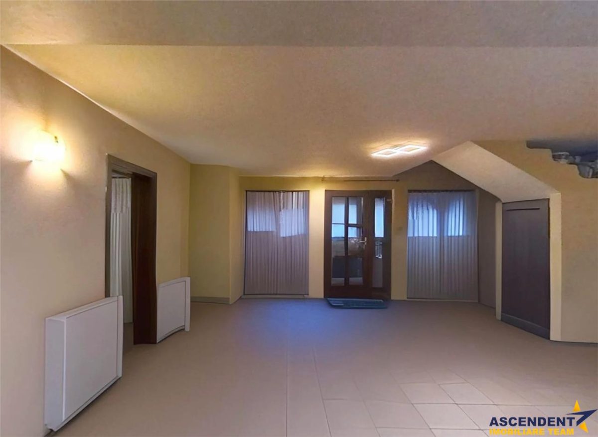 Vila individuala,5 camere,5  bai,170mp utili,areal A,teren 660 mp,Sangeorgiu de Mures - foto 6