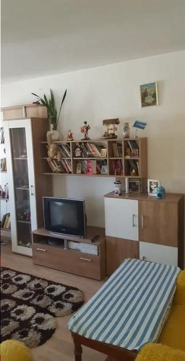 Apartament 3 camere Dristor Benzinaria Mol - foto 3