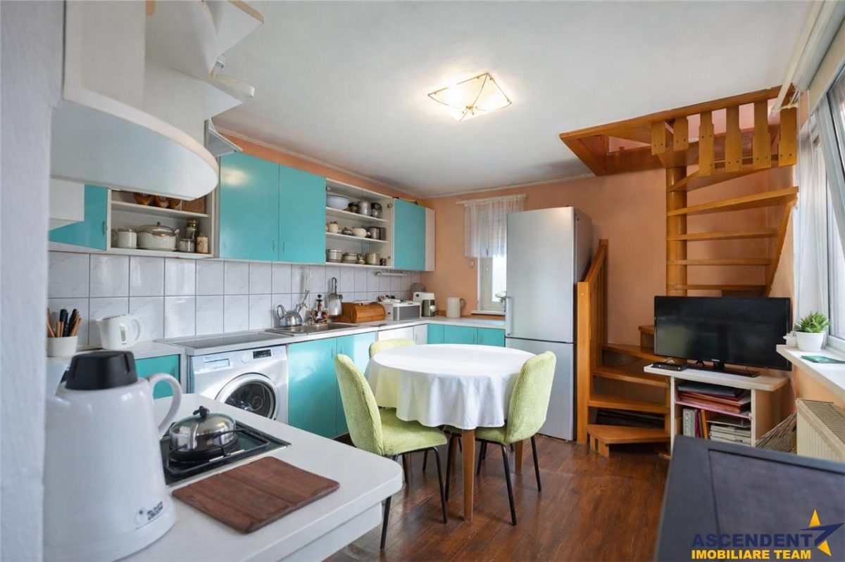 FILM! Casa primitoare in centrul orasului Targu Secuiesc - foto 3