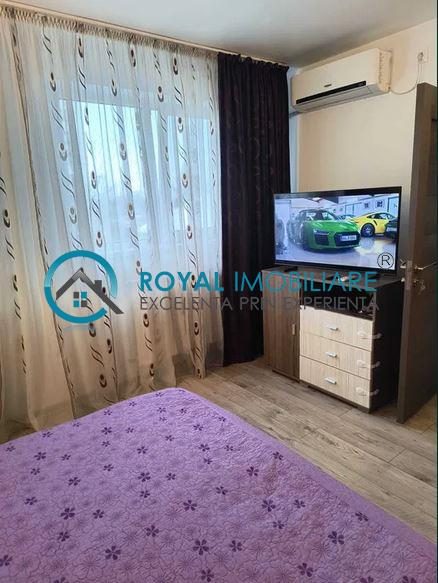 Royal Imobiliare - Vanzare apartament 2 camere zona Democratiei - 