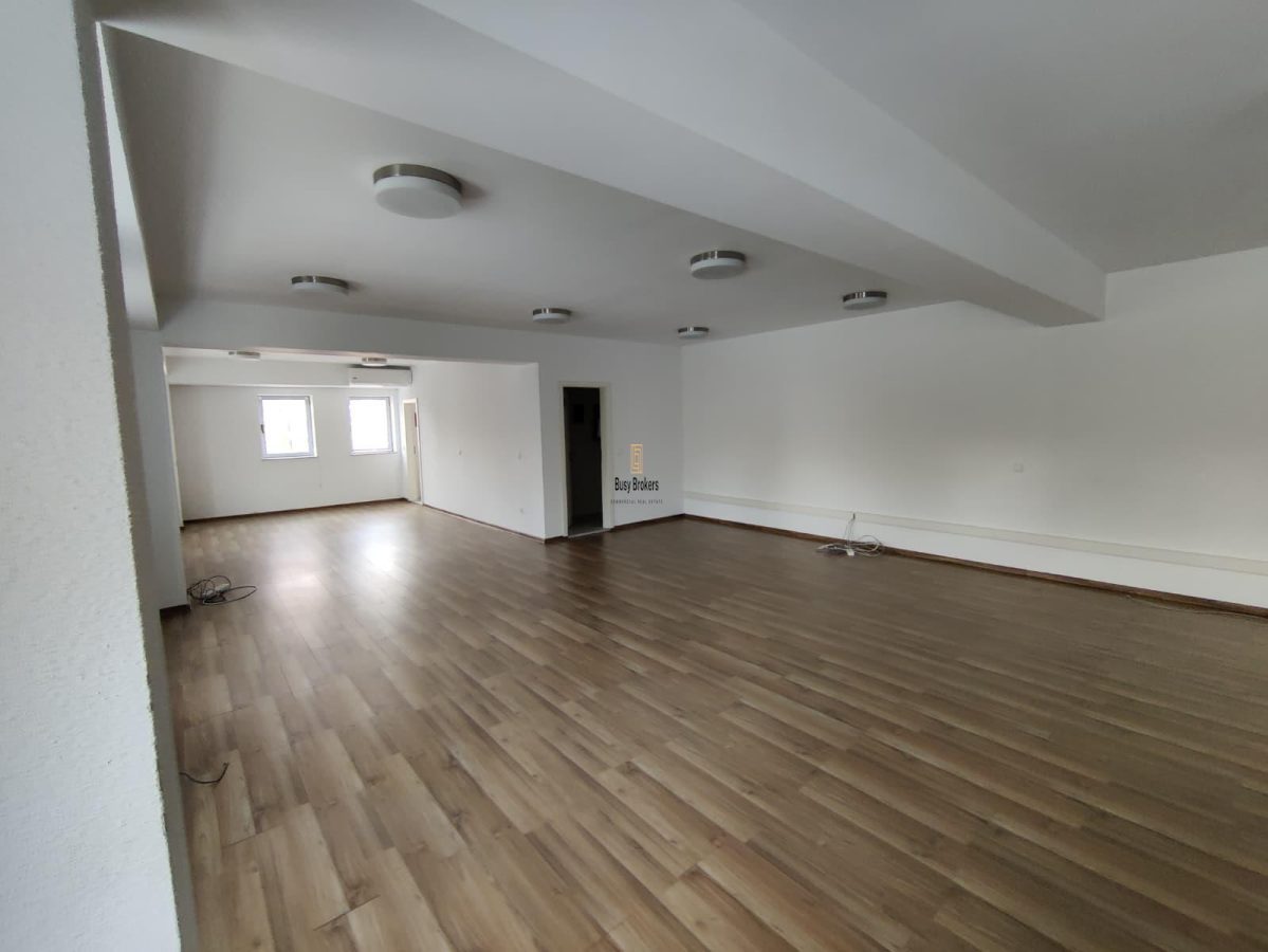 Spatii Birouri - 200 mp - Zona Sub Arini - foto 8