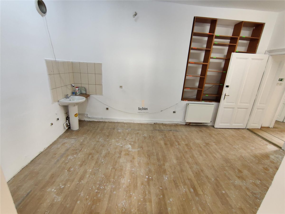 Spatii Birouri - 1200 mp - Zona Centrala - foto 12