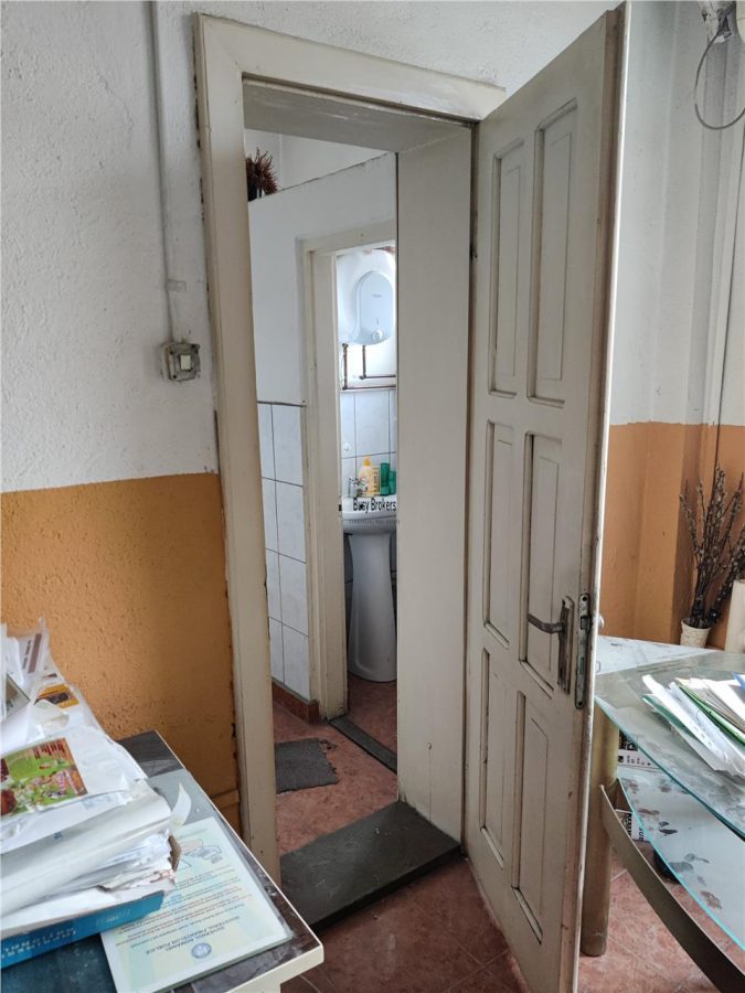 Spatii Birouri - 1200 mp - Zona Centrala - foto 23