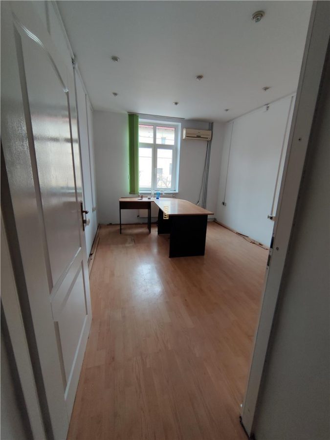 Spatii Birouri - 1200 mp - Zona Centrala - foto 9