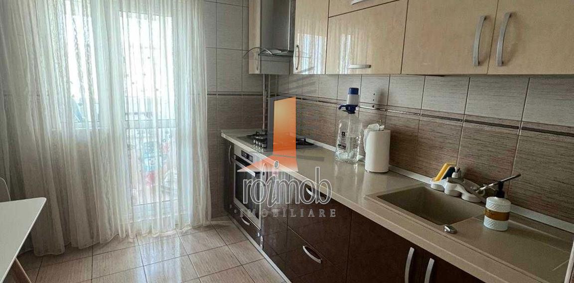 Apartament 3 camere decomandat, construit in anul 1982, zona B-dul Chisinau - foto 2