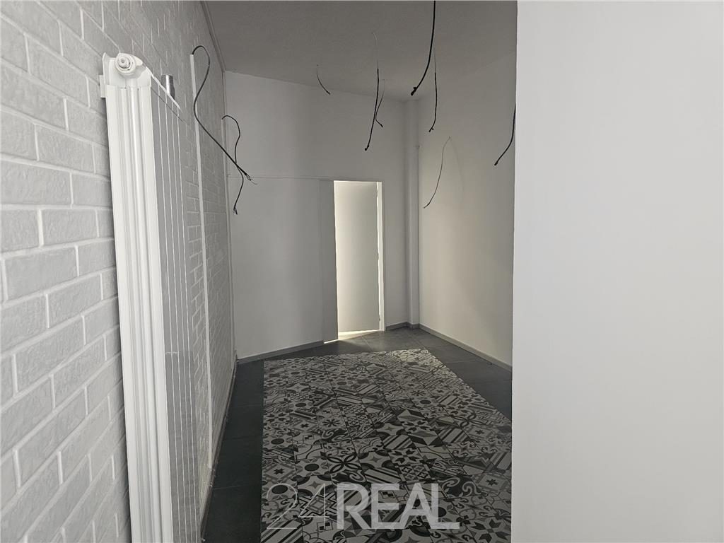 Spatiu comercial de inchiriat la Universitate - 50 mp - foto 4