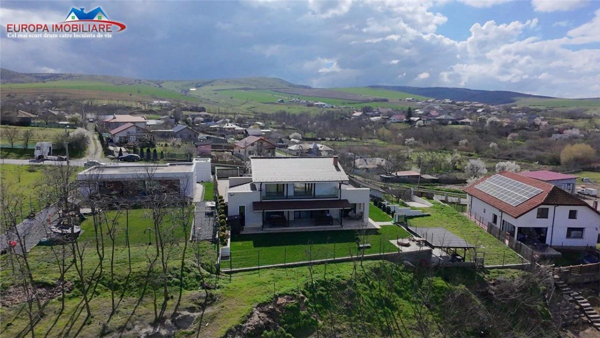 Casa P+1 de vanzare in Somva judetul Tulcea - foto 6