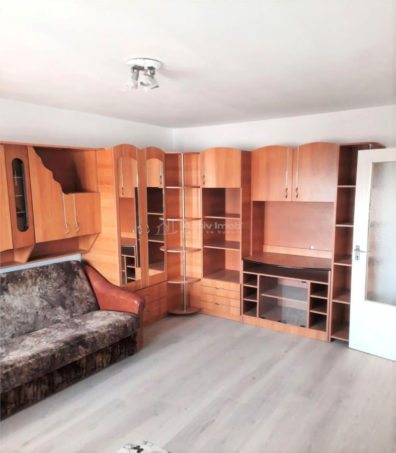 Baia Mare Vanzare I Garsoniera mobilata utilata Zona Liceului Emil Racovita - 