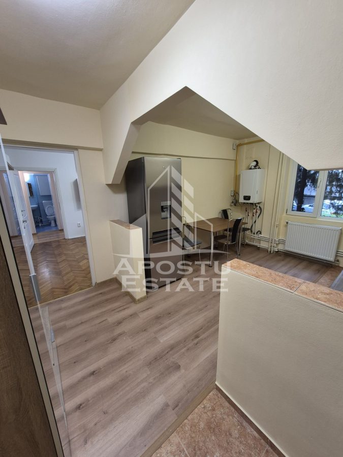 Apartament cu 3 camere,semidecomandat,de vanzare, zona Garii,Timisoara - foto 12