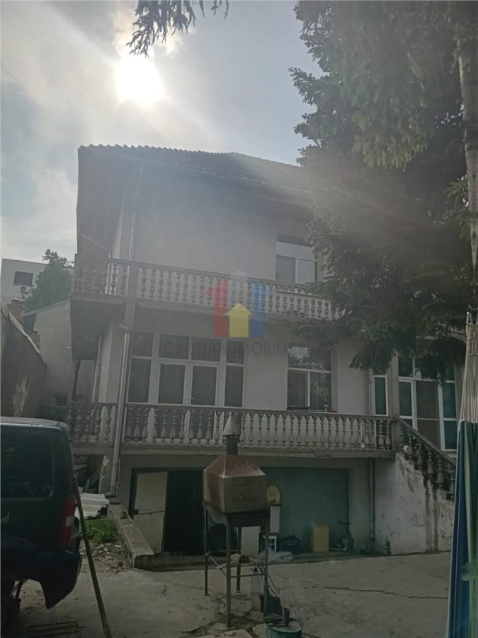 Vila S+P+1+M- Islaz, 8 camere, Suprafata teren 971 mp, Suprafata construita 410 mp - foto 4