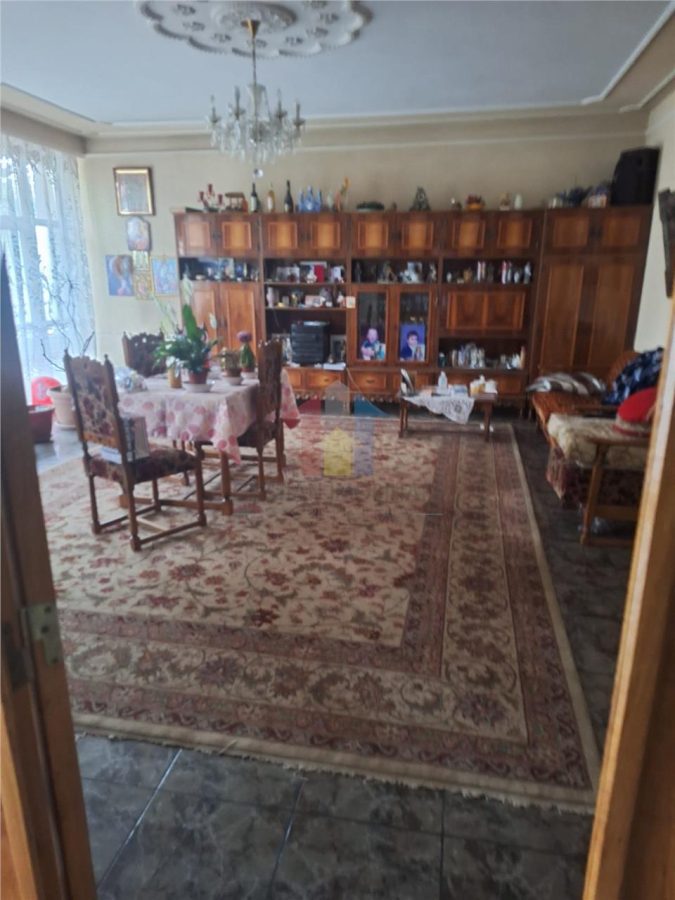 Vila S+P+1+M- Islaz, 8 camere, Suprafata teren 971 mp, Suprafata construita 410 mp - foto 10