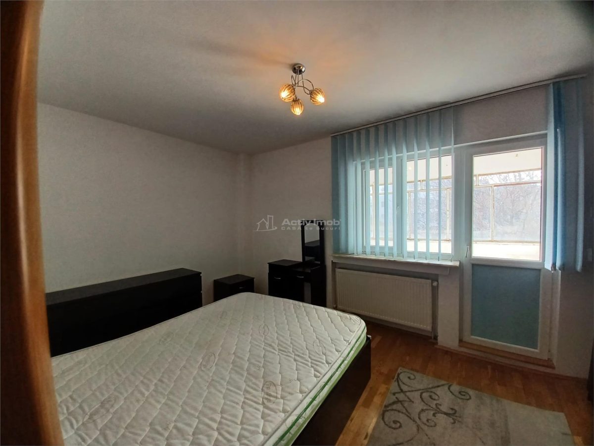 Vanzare Apartament 3 Camere  Victoriei- Piata Sfintii Voievozi - foto 12